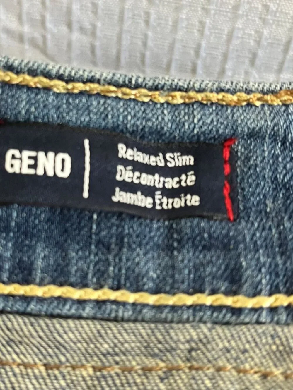 Vintage True Religion Straight-Leg Distressed Jeans size 42